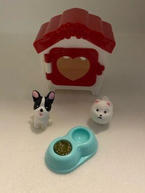 Small Pets Playhouse Set with Blue Food Bowl and Red Roof